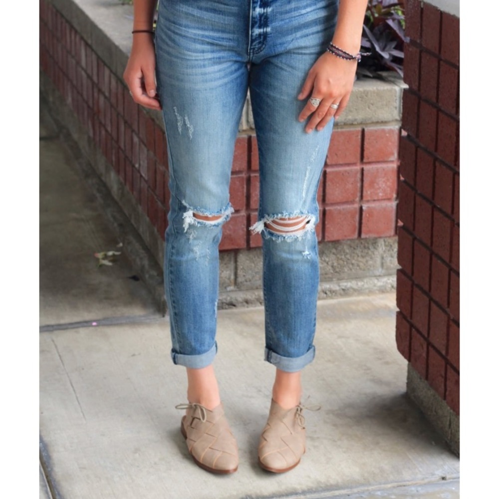 Kancan distressed denim.